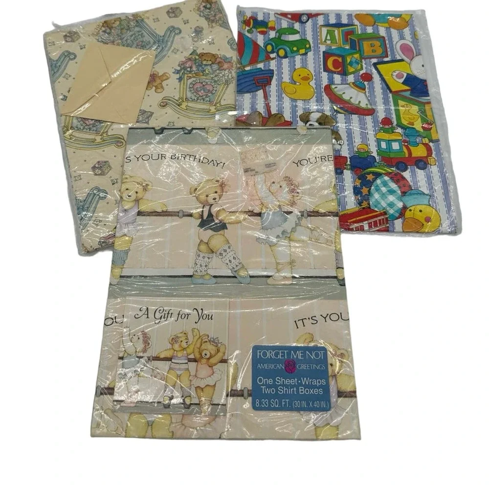 Lot Vintage American‎ Greetings Gift Wrap Teddy Bear